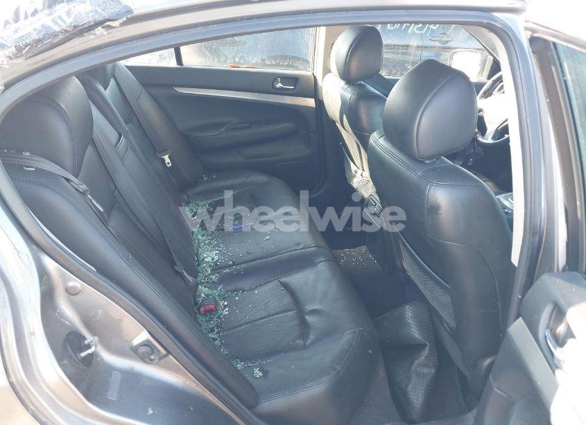 Photo 8 of 2015 Infiniti Q40 N/A (VIN JN1CV6AR6FM524143)