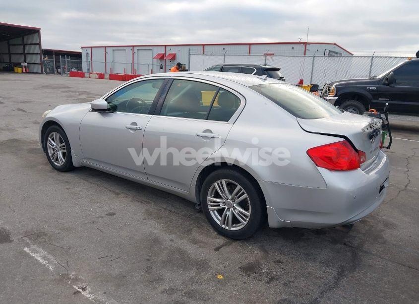 Photo 3 of 2013 Infiniti G37x (VIN JN1CV6AR7DM768977)