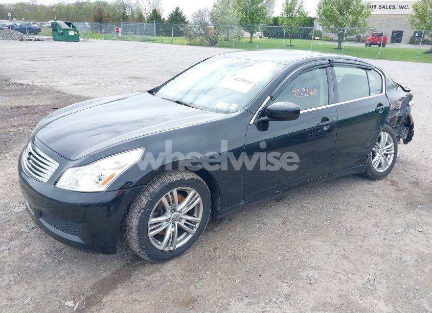 Photo 2 of 2013 Infiniti G37x (VIN JN1CV6AR8DM770253)