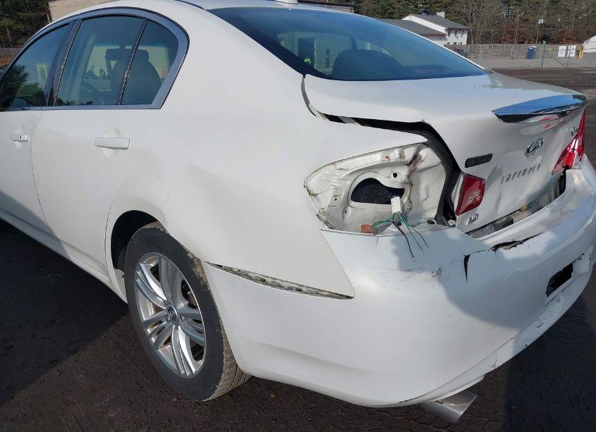 Photo 18 of 2015 Infiniti Q40 N/A (VIN JN1CV6ARXFM520659)