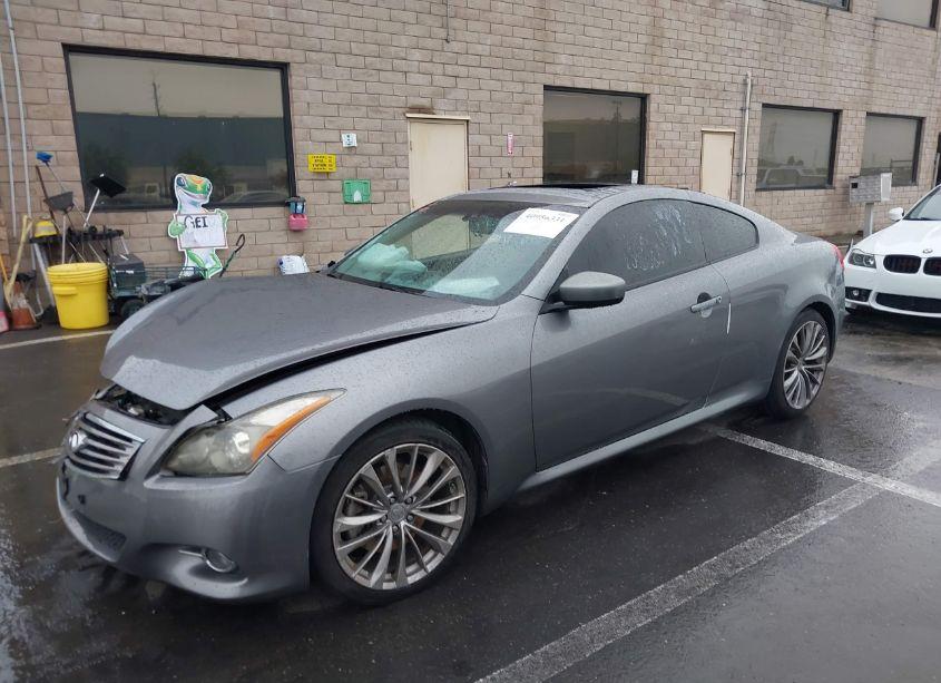 Photo 2 of 2011 Infiniti G37 JOURNEY (VIN JN1CV6EK8BM214826)