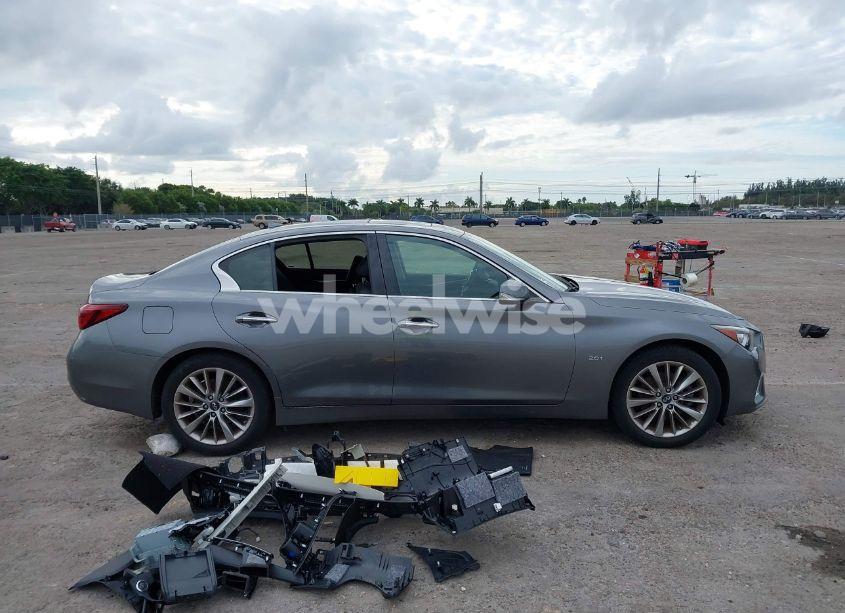 Photo 14 of 2018 Infiniti Q50 2.0T LUXE (VIN JN1CV7AP0JM240567)