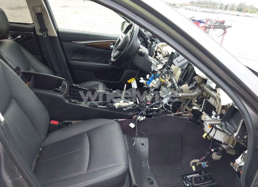 Photo 5 of 2018 Infiniti Q50 2.0T LUXE (VIN JN1CV7AP0JM240567)