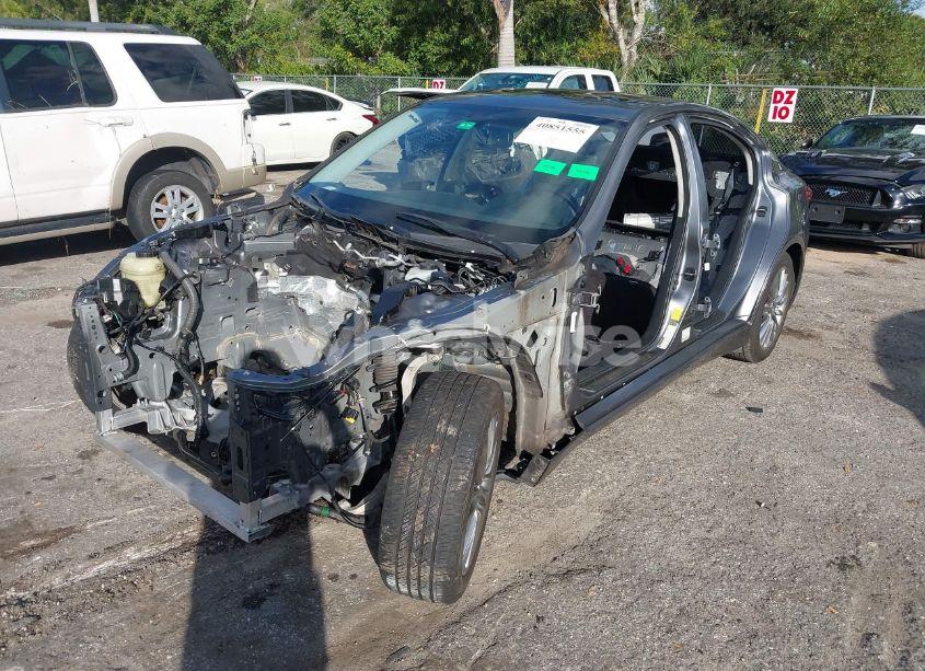 Photo 2 of 2018 Infiniti Q50 2.0T LUXE (VIN JN1CV7AP0JM240617)