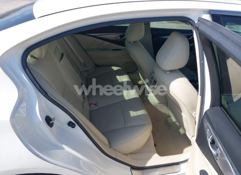 Photo 8 of 2016 Infiniti Q50 2.0T PREMIUM (VIN JN1CV7AP8GM201685)