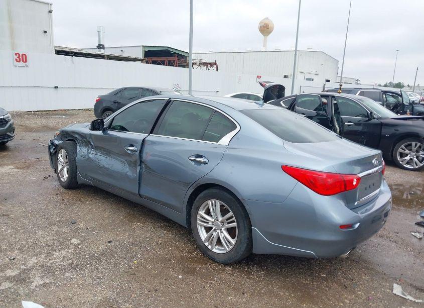 Photo 3 of 2016 Infiniti Q50 2.0T PREMIUM (VIN JN1CV7AP9GM200383)