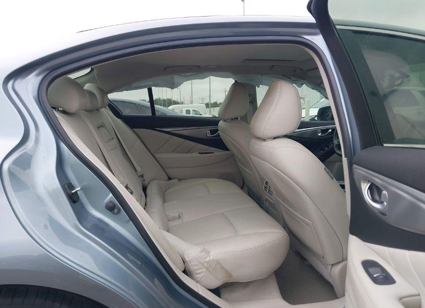 Photo 8 of 2016 Infiniti Q50 2.0T PREMIUM (VIN JN1CV7AP9GM200383)