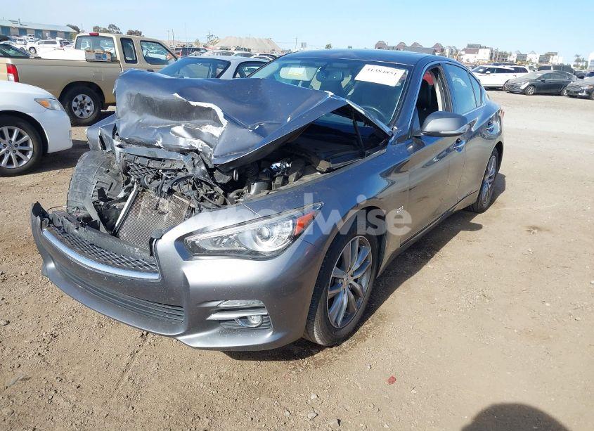 Photo 2 of 2016 Infiniti Q50 (VIN JN1CV7APXGM201364)