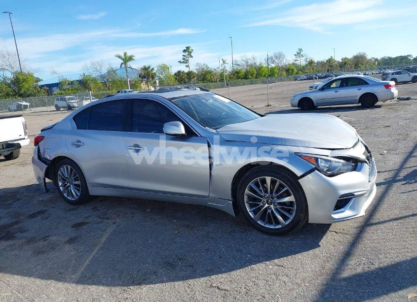 Photo 13 of 2018 Infiniti Q50 2.0T LUXE (VIN JN1CV7APXJM240026)