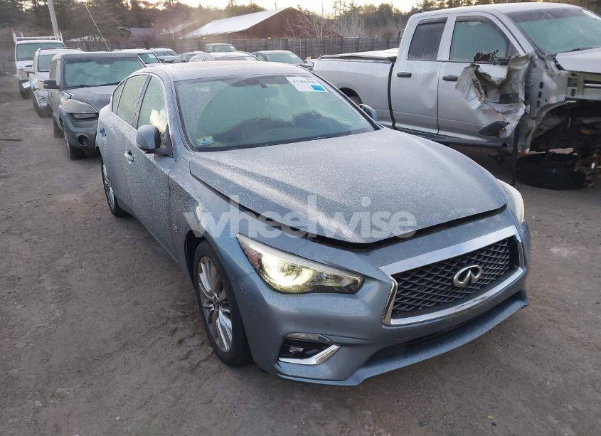 2018 Infiniti Q50 2.0T LUXE (VIN JN1CV7AR4JM280569) main photo