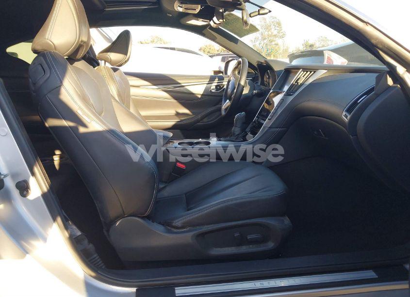 Photo 5 of 2017 Infiniti Q60 2.0T (VIN JN1CV7EK8HM110836)