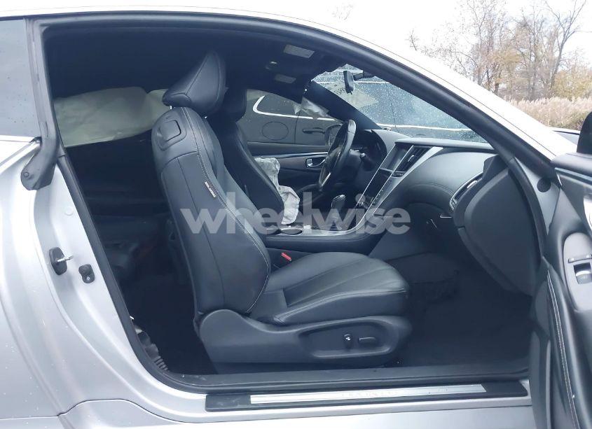 Photo 5 of 2017 Infiniti Q60 2.0T (VIN JN1CV7EL0HM320940)