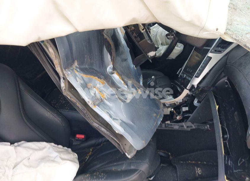 Photo 5 of 2017 Infiniti Q60 2.0T PREMIUM (VIN JN1CV7EL1HM320302)