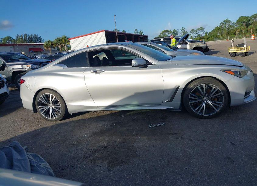 Photo 13 of 2017 Infiniti Q60 2.0T (VIN JN1CV7EL5HM320352)