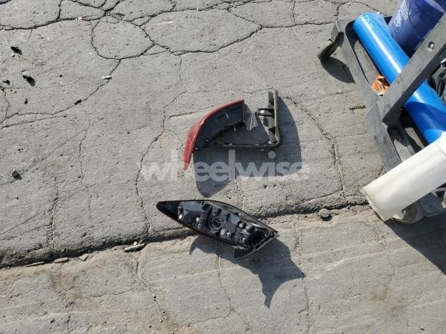 Photo 10 of 2017 INFINITI Q60 BASE (VIN JN1CV7EL8HM320989)