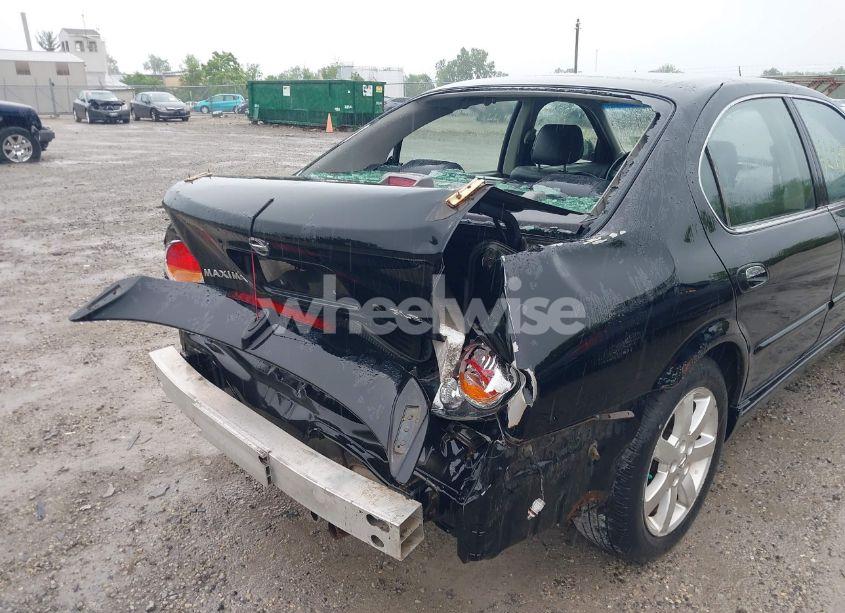 Photo 17 of 2002 Nissan Maxima GLE (VIN JN1DA31A02T300083)