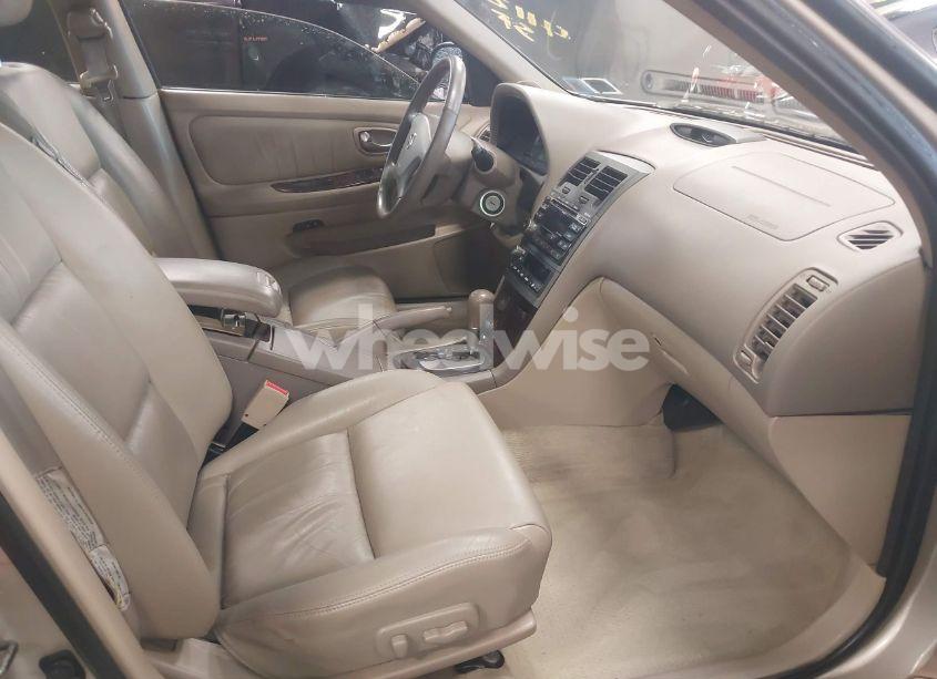 Photo 5 of 2003 Nissan Maxima GLE (VIN JN1DA31A13T400212)