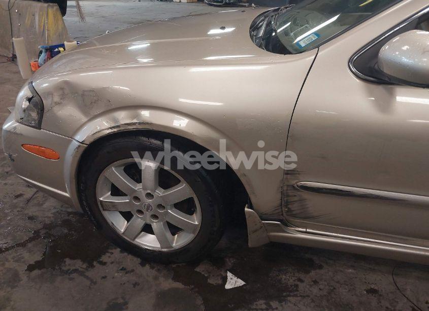 Photo 6 of 2003 Nissan Maxima GLE (VIN JN1DA31A13T400212)