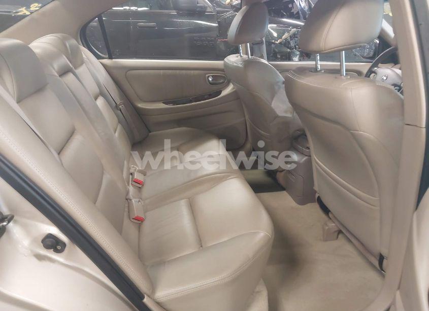 Photo 8 of 2003 Nissan Maxima GLE (VIN JN1DA31A13T400212)