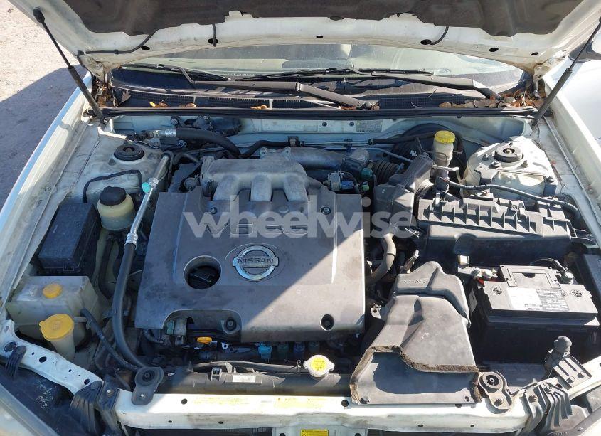 Photo 10 of 2003 Nissan Maxima GLE (VIN JN1DA31A43T424018)