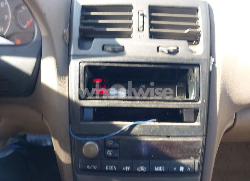 Photo 13 of 2003 Nissan Maxima GLE (VIN JN1DA31A83T433823)