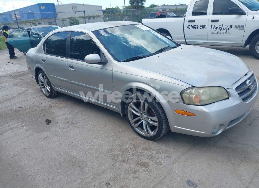 2003 Nissan Maxima GLE (VIN JN1DA31AX3T424167) main photo