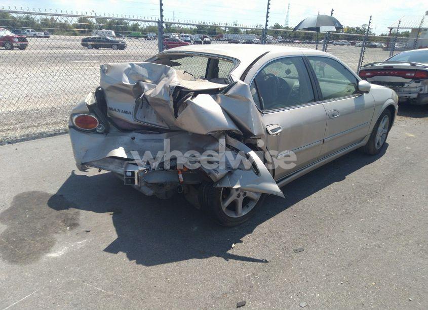 Photo 4 of 2002 Nissan Maxima SE (VIN JN1DA31D02T200494)