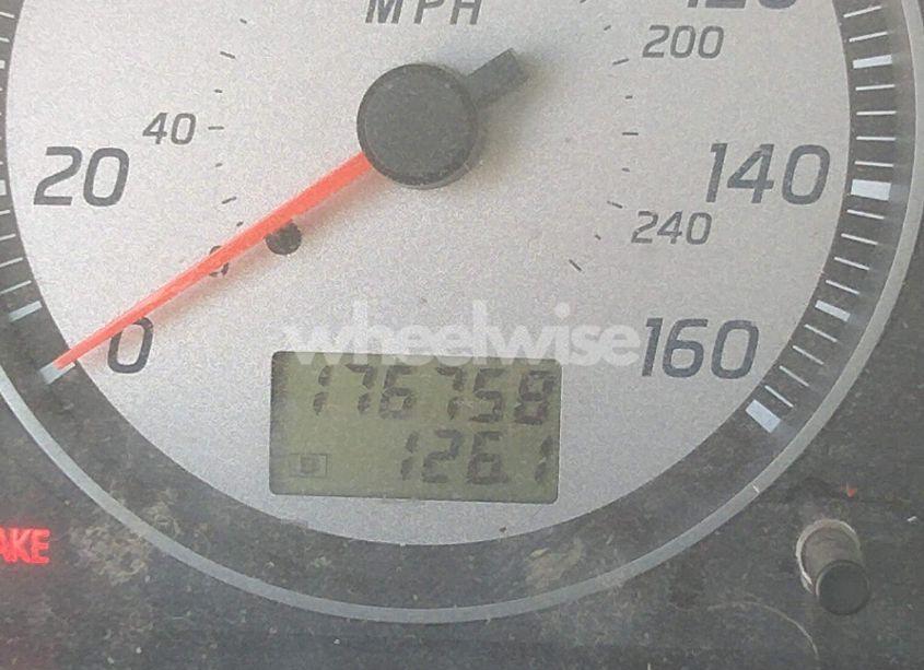 Photo 7 of 2002 Nissan Maxima SE (VIN JN1DA31D02T200494)