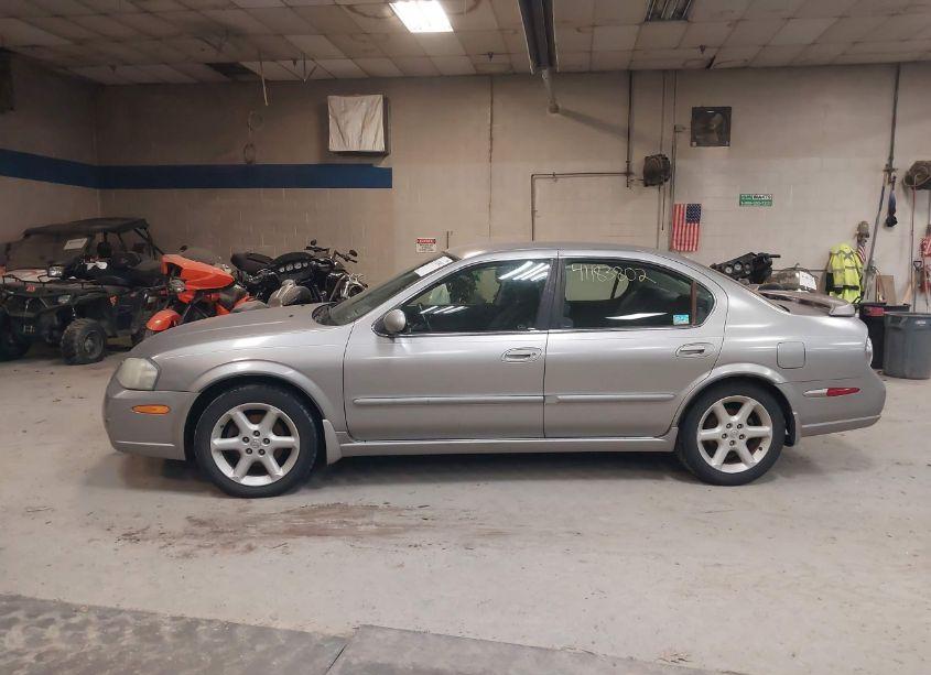 Photo 12 of 2002 Nissan Maxima SE (VIN JN1DA31D32T205799)