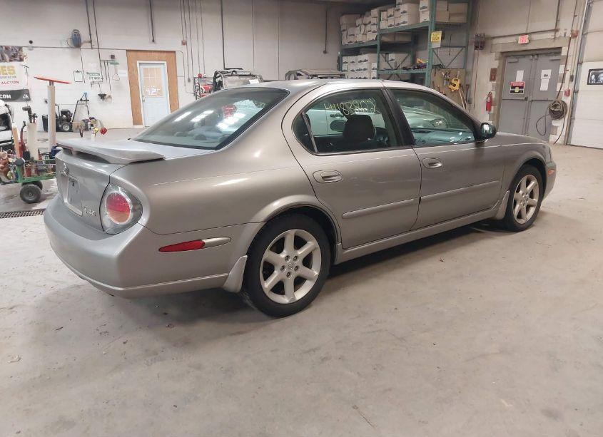 Photo 4 of 2002 Nissan Maxima SE (VIN JN1DA31D32T205799)