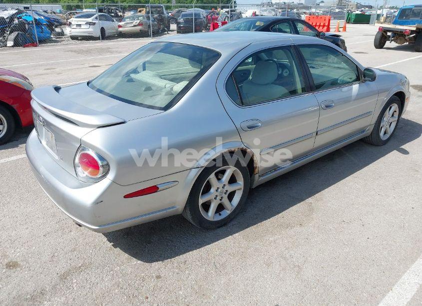 Photo 4 of 2003 Nissan Maxima SE (VIN JN1DA31D33T513282)