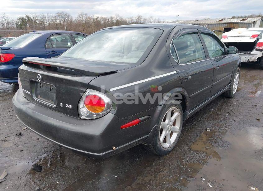 Photo 4 of 2002 Nissan Maxima SE (VIN JN1DA31D52T432315)