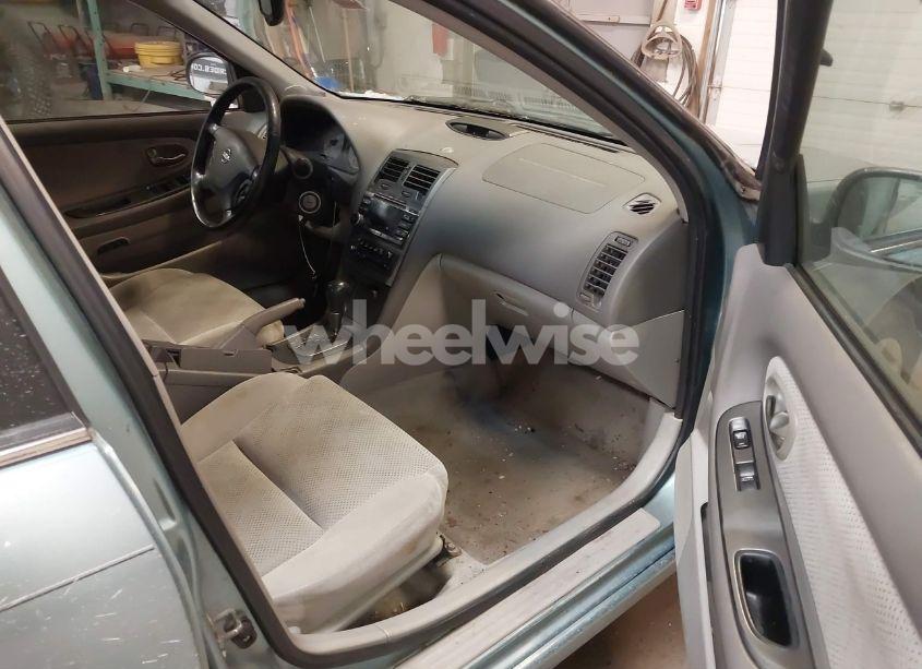 Photo 5 of 2002 Nissan Maxima SE (VIN JN1DA31D62T440553)