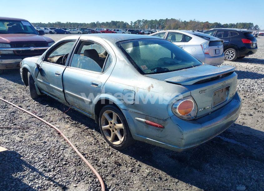 Photo 3 of 2002 Nissan Maxima SE (VIN JN1DA31D62T450418)