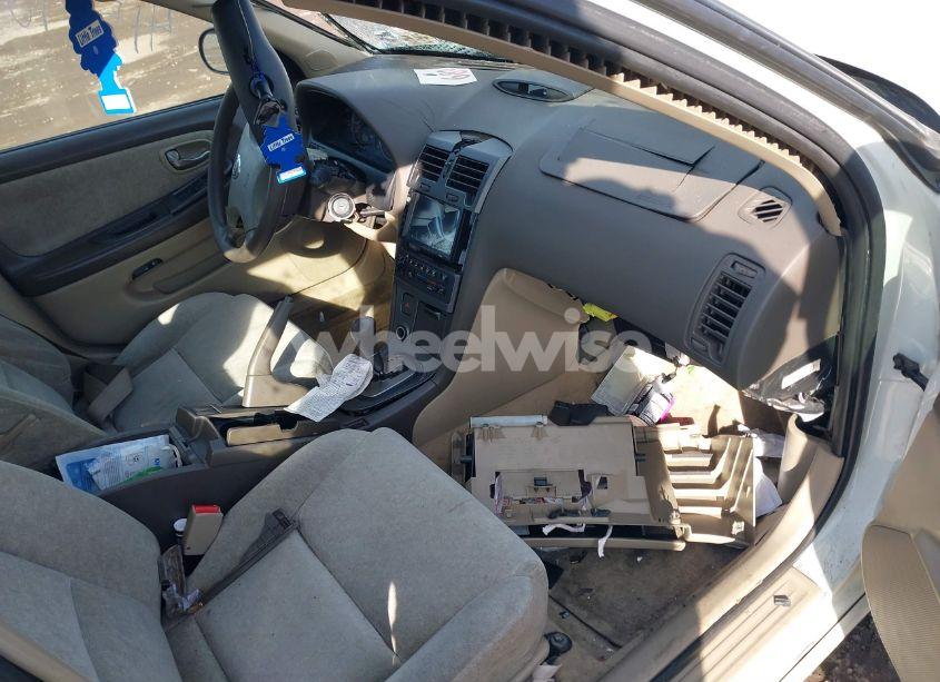 Photo 5 of 2002 Nissan Maxima GXE (VIN JN1DA31D82T413497)