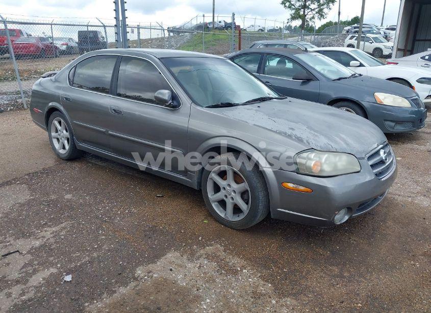 2002 Nissan Maxima SE (VIN JN1DA31DX2T418118) main photo