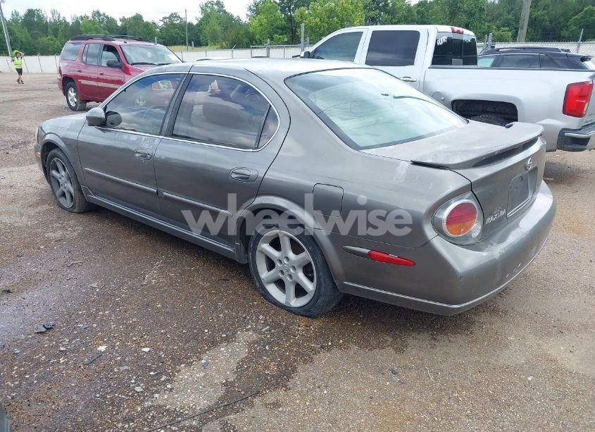 Photo 3 of 2002 Nissan Maxima SE (VIN JN1DA31DX2T418118)