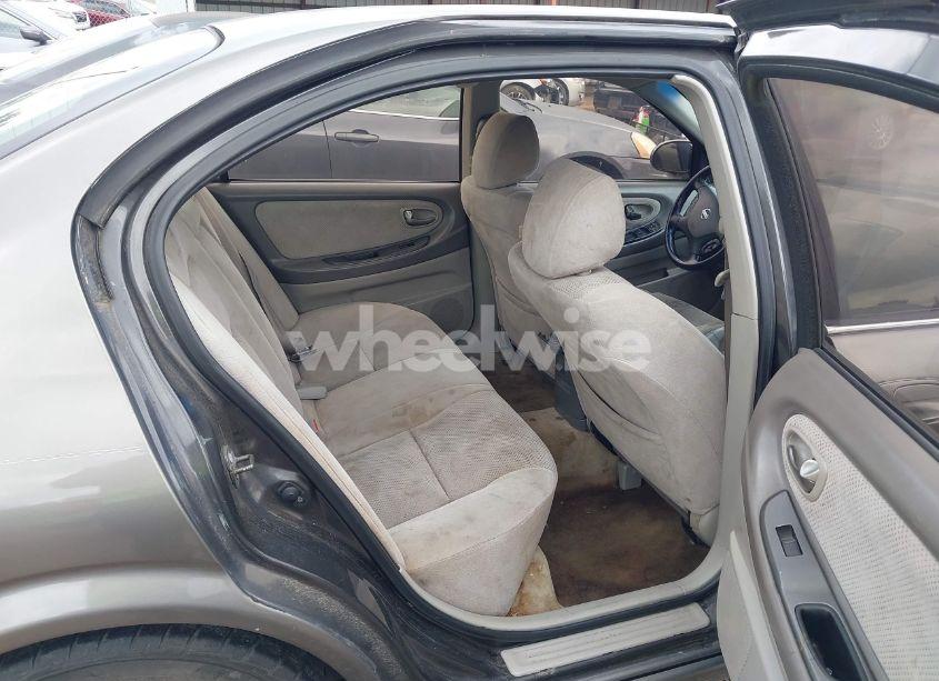 Photo 8 of 2002 Nissan Maxima SE (VIN JN1DA31DX2T418118)