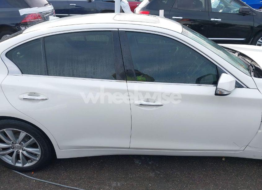 Photo 13 of 2016 Infiniti Q50 3.0T PREMIUM (VIN JN1EV7AP0GM302163)