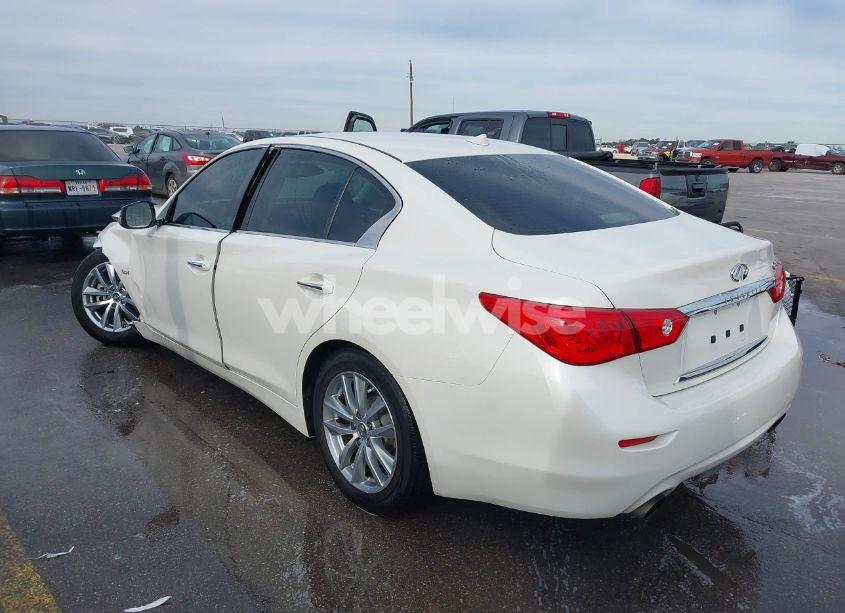 Photo 3 of 2016 Infiniti Q50 3.0T PREMIUM (VIN JN1EV7AP0GM302163)