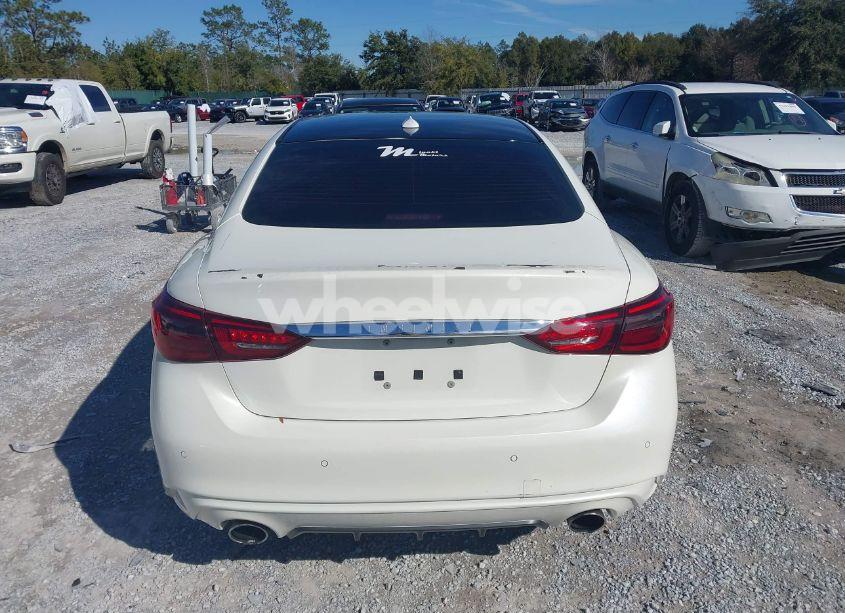 Photo 17 of 2018 Infiniti Q50 3.0T LUXE (VIN JN1EV7AP0JM357543)