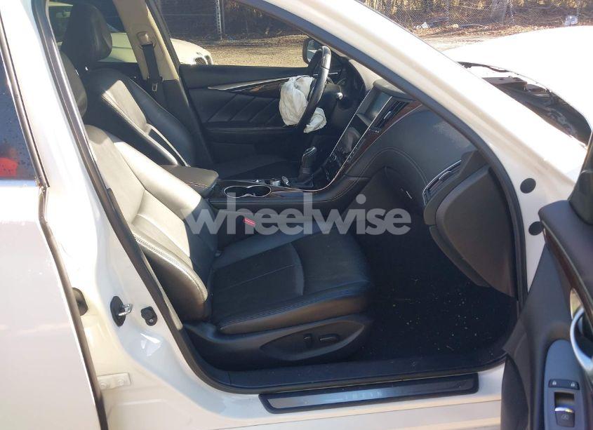 Photo 5 of 2018 Infiniti Q50 3.0T LUXE (VIN JN1EV7AP0JM360281)