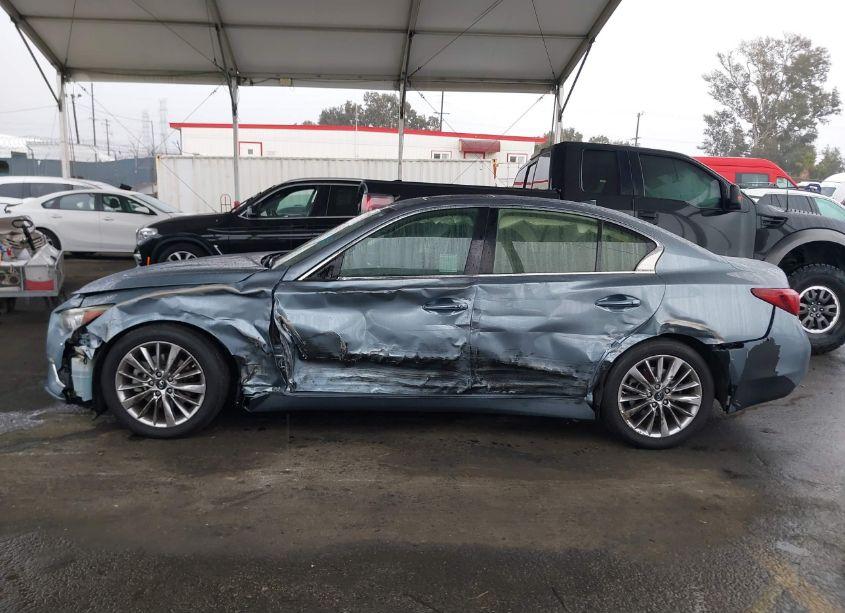 Photo 14 of 2018 Infiniti Q50 3.0T LUXE (VIN JN1EV7AP0JM366713)