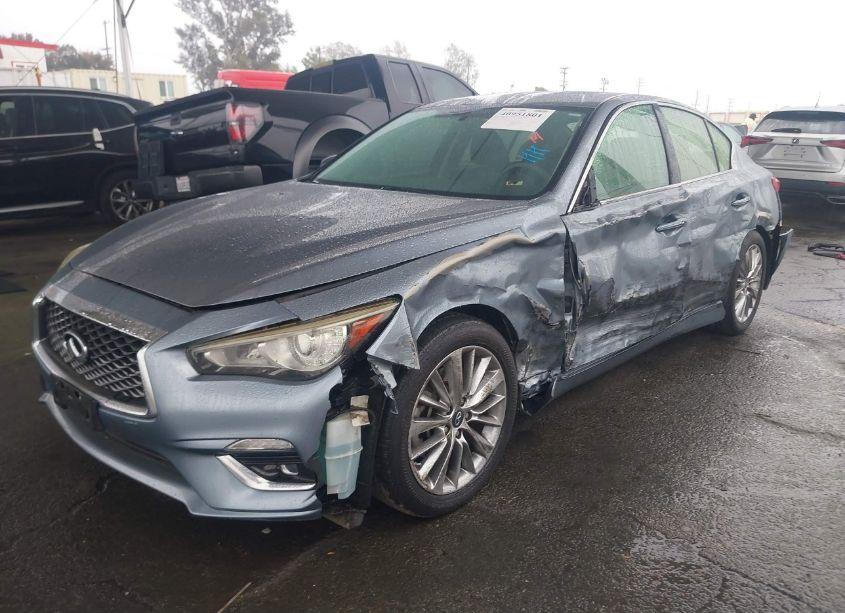 Photo 2 of 2018 Infiniti Q50 3.0T LUXE (VIN JN1EV7AP0JM366713)