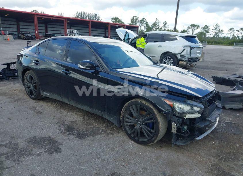 2018 Infiniti Q50 3.0T SPORT (VIN JN1EV7AP1JM354862) main photo