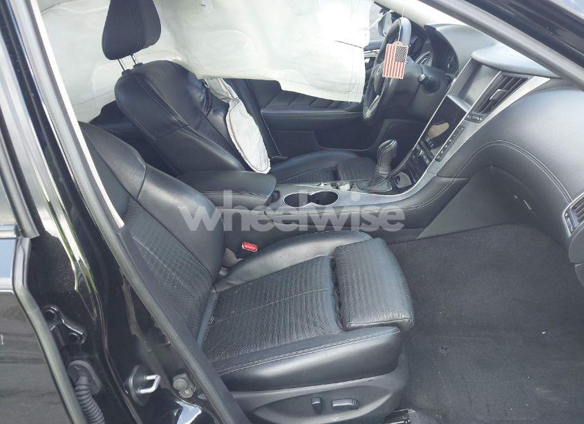 Photo 5 of 2018 Infiniti Q50 3.0T SPORT (VIN JN1EV7AP1JM354862)