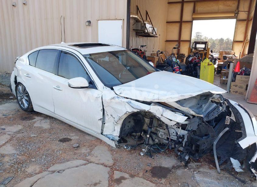 2018 Infiniti Q50 3.0T LUXE (VIN JN1EV7AP1JM359656) main photo