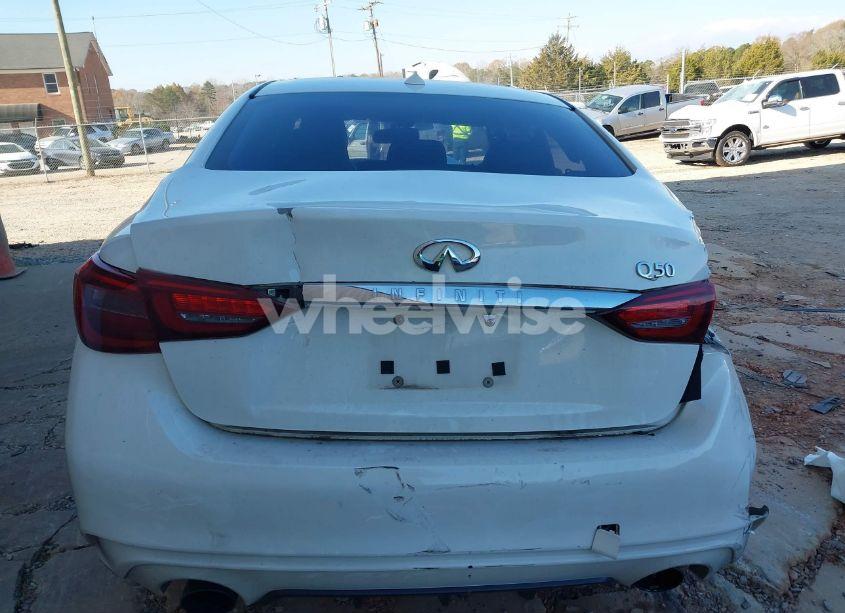 Photo 16 of 2018 Infiniti Q50 3.0T LUXE (VIN JN1EV7AP1JM359656)