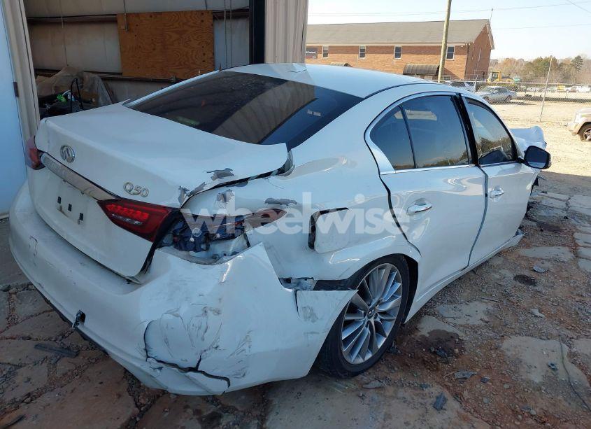 Photo 4 of 2018 Infiniti Q50 3.0T LUXE (VIN JN1EV7AP1JM359656)