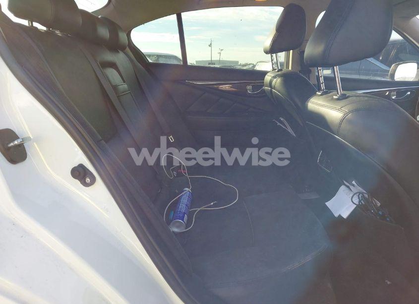 Photo 8 of 2018 Infiniti Q50 3.0T LUXE (VIN JN1EV7AP1JM365957)